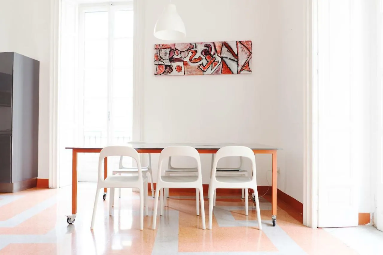 Apartment Casa Conforti Luminosa In Centro Naples
