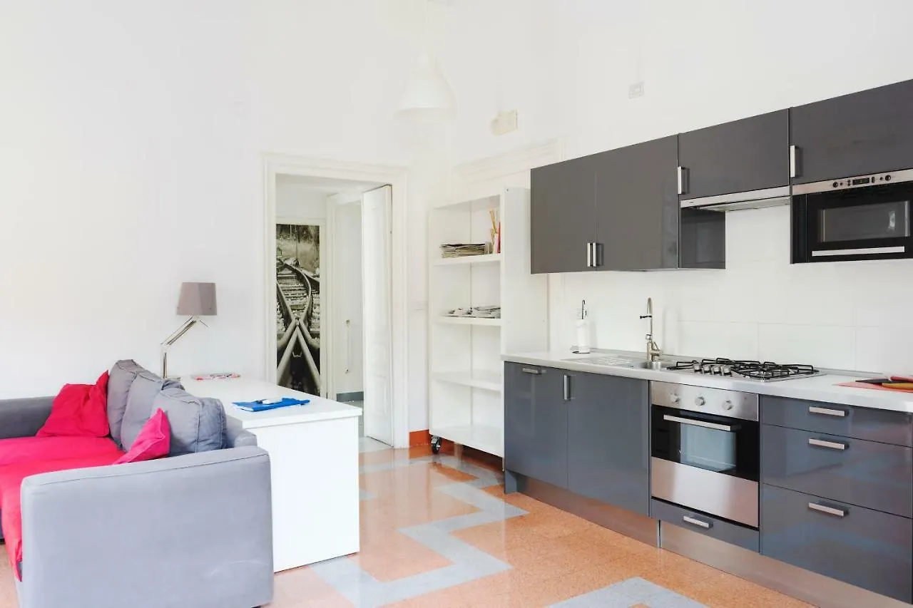 Casa Conforti Luminosa In Centro Naples Apartment