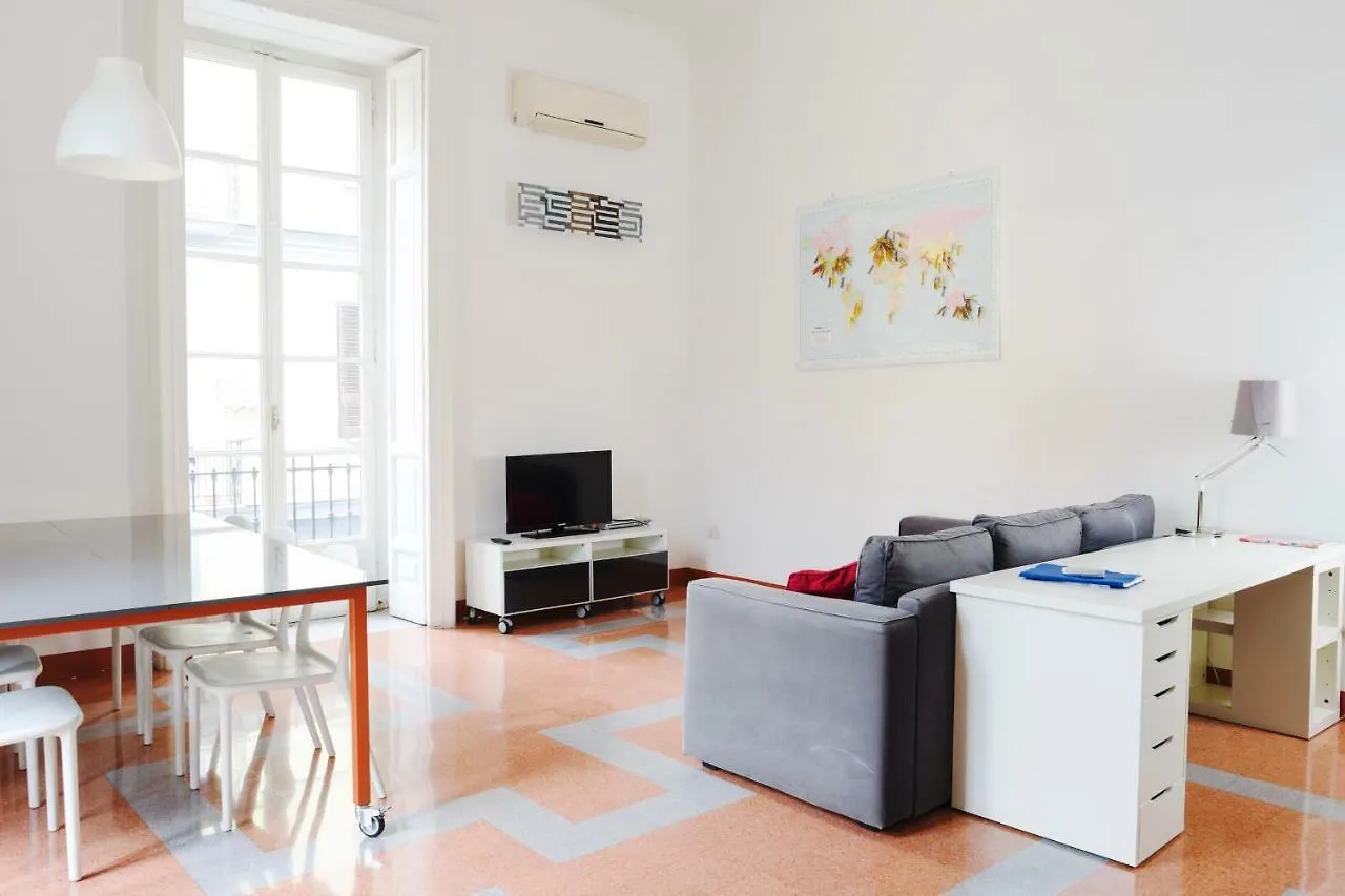 Apartment Casa Conforti Luminosa In Centro Naples Italy
